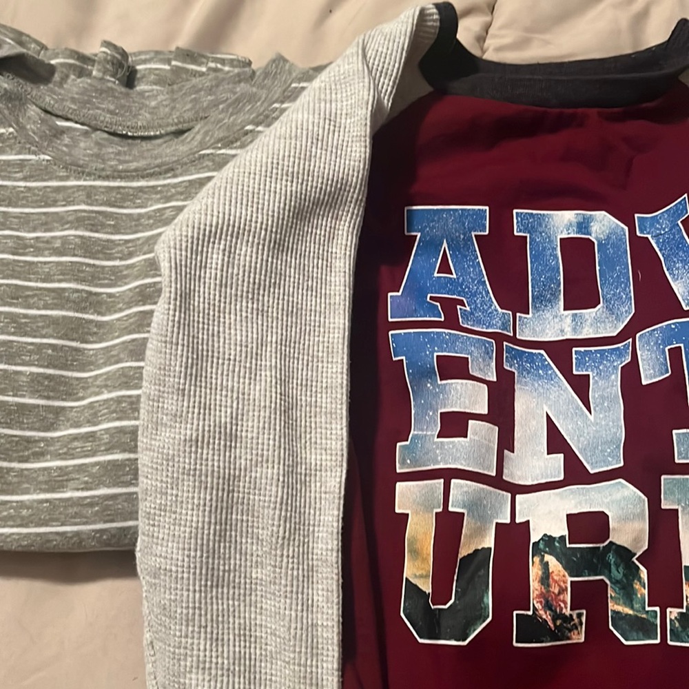 2 long sleeve graphic tees 6-7